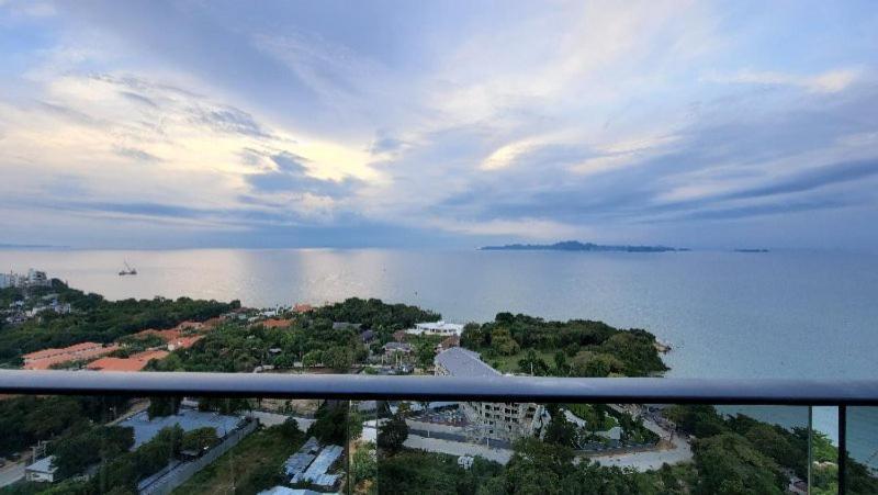 Andromeda Seaview Condo Near Beach Pattaya Exterior foto